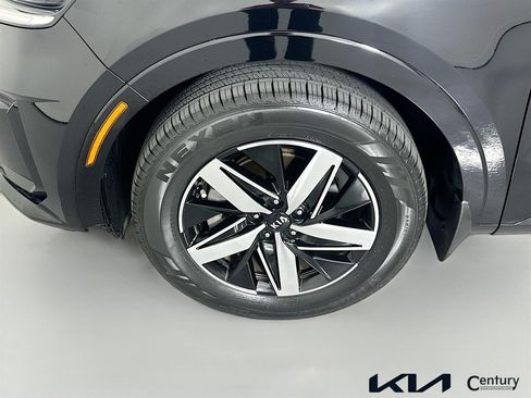 Used 2021 Kia Sorento EX FWD image 30
