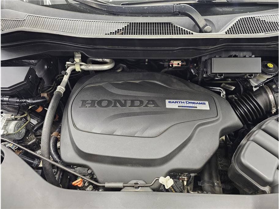 Used 2017 Honda Pilot Touring image 17