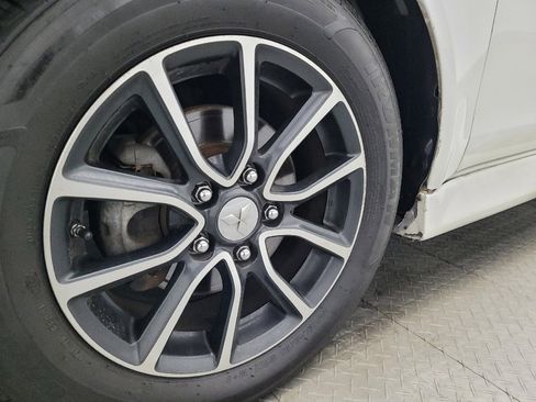 Used 2017 Mitsubishi Lancer ES image 31