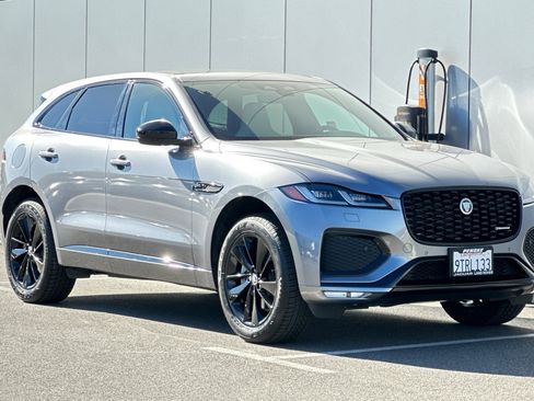 Used 2025 Jaguar F-PACE R-Dynamic S image 7