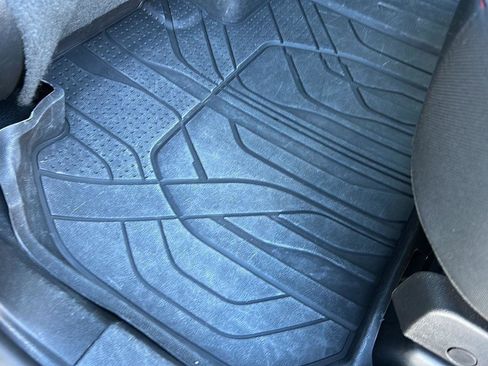 Used 2024 Chevrolet Traverse Z71 image 23