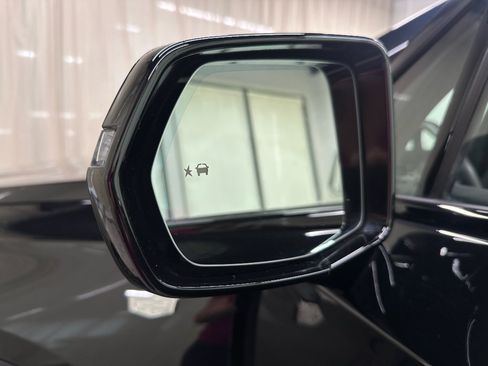 Used 2024 Cadillac XT6 Sport w/ LPO, Onyx Lite Package AWD/4WD image 28