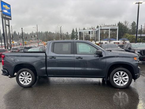 Certified 2022 Chevrolet Silverado 1500 Custom image 4