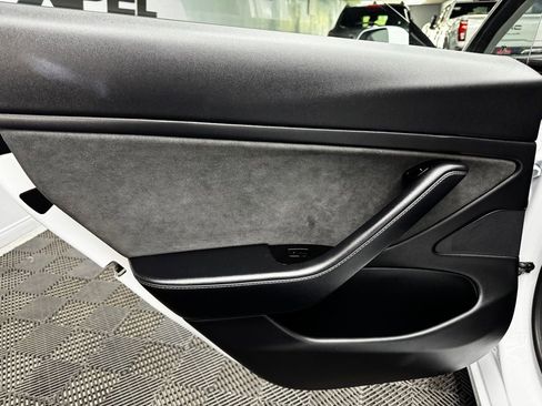 Used 2018 Tesla Model 3 Long Range AWD/4WD image 40