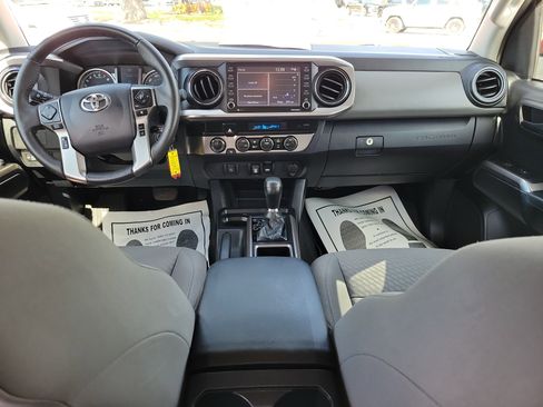 Used 2021 Toyota Tacoma SR5 image 12