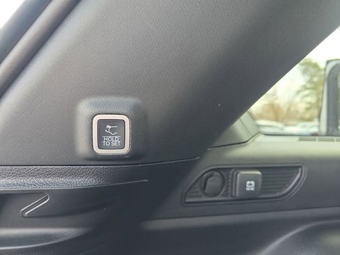 New 2025 Jeep Grand Cherokee Altitude image 13