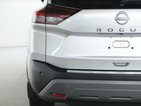 Certified 2022 Nissan Rogue SV FWD image 41
