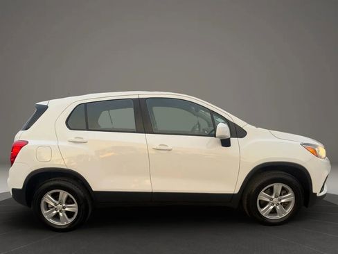 Used 2018 Chevrolet Trax LS image 4