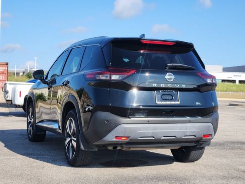 Used 2021 Nissan Rogue SL FWD image 4