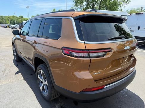 New 2026 Jeep Grand Cherokee L Limited AWD/4WD image 5
