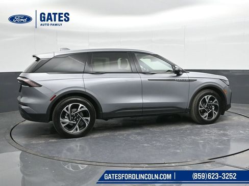 New 2025 Lincoln Nautilus Premier w/ Equipment Group 102A image 3