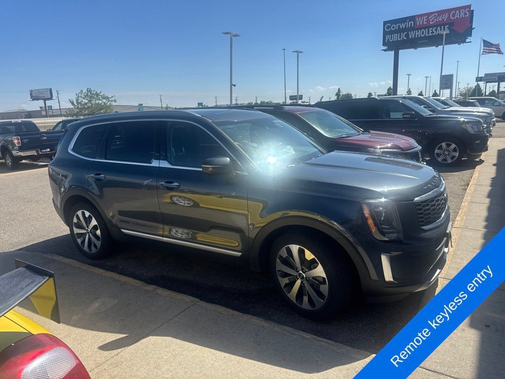 Used 2020 Kia Telluride S AWD/4WD image 2