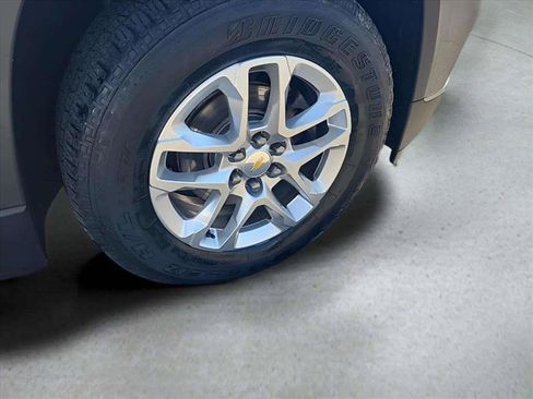 Used 2019 Chevrolet Traverse LT w/ LPO, Floor Liner Package AWD/4WD image 35