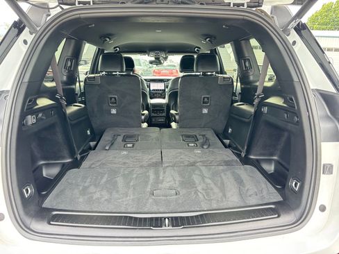 Used 2024 Jeep Grand Cherokee L Limited AWD/4WD image 17