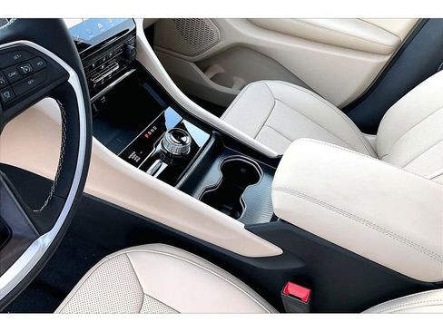 New 2025 Jeep Grand Cherokee Limited w/ Luxury Tech Group II AWD/4WD image 9