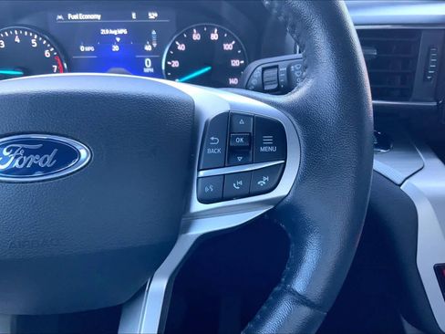 Used 2021 Ford Explorer XLT w/ Equipment Group 202A image 35