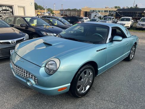 Used 2002 Ford Thunderbird Deluxe image 3
