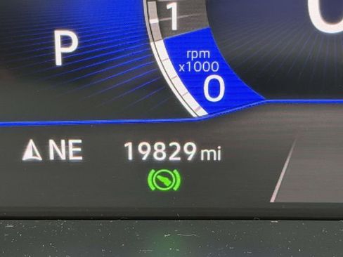 Certified 2024 Volkswagen Tiguan SE AWD/4WD image 27