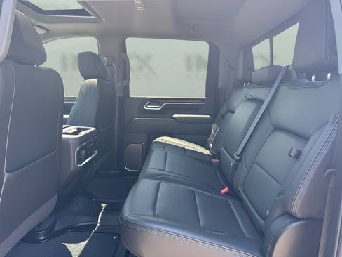 Used 2024 GMC Sierra 2500 Denali w/ Denali Reserve Package AWD/4WD image 13