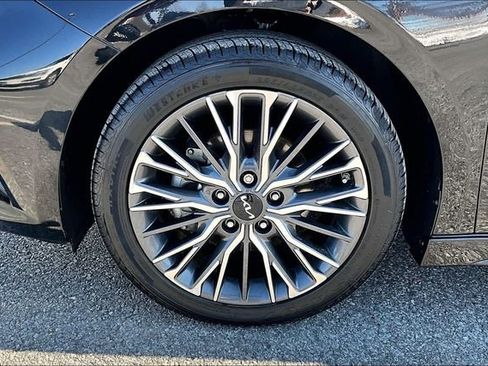 Used 2022 Kia Forte GT-Line w/ GT-Line Technology Package image 8