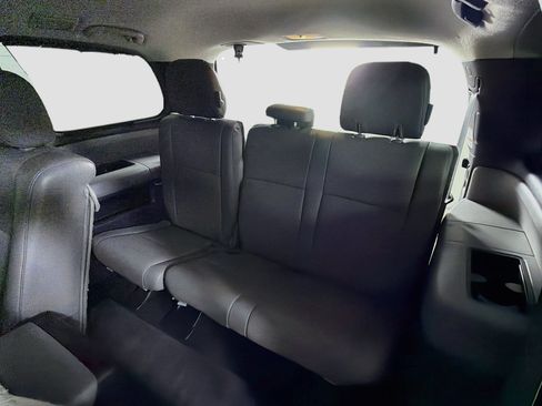 Used 2014 Toyota Sequoia Platinum AWD/4WD image 30