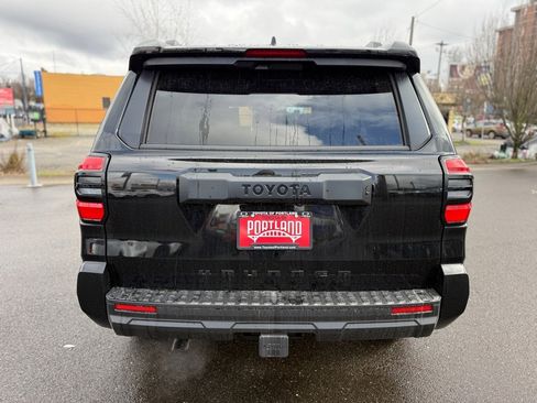 New 2026 Toyota 4Runner SR5 image 9