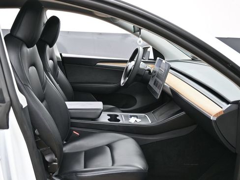 Used 2023 Tesla Model Y Long Range AWD/4WD image 40