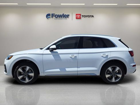 Used 2023 Audi Q5 2.0T Premium Plus w/ Premium Plus Package AWD/4WD image 4