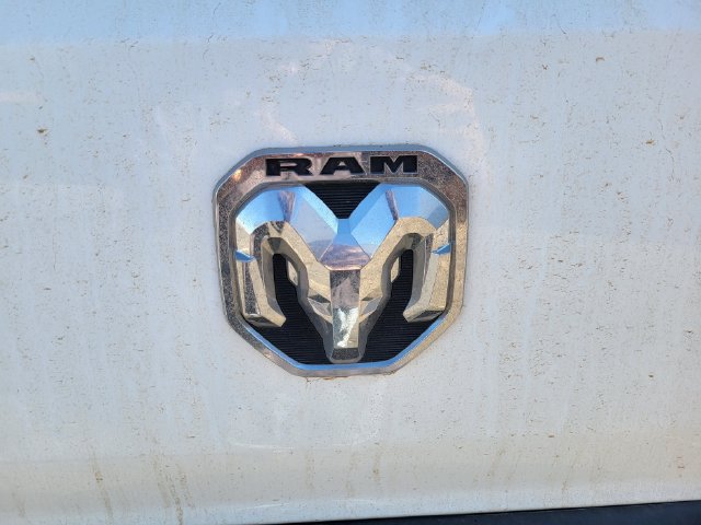 Used 2024 RAM ProMaster 2500 w/ Convenience Group FWD image 8