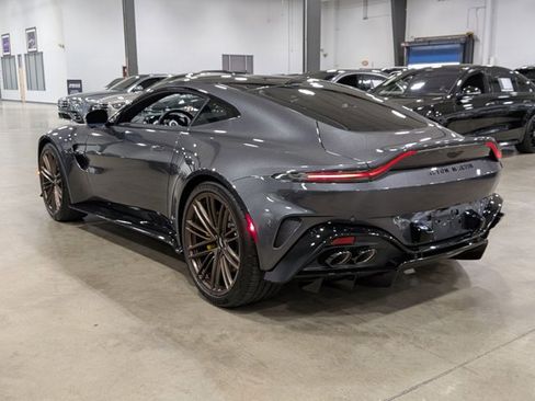 Used 2025 Aston Martin V8 Vantage Coupe RWD image 7