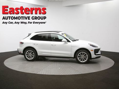 Used 2023 Porsche Macan T w/ Premium Package Plus image 48