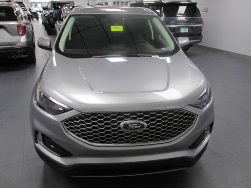 New 2024 Ford Edge SEL w/ Convenience Package image 2