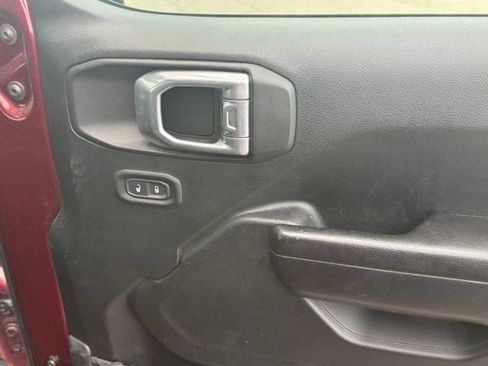 Used 2021 Jeep Gladiator Sport AWD/4WD image 22