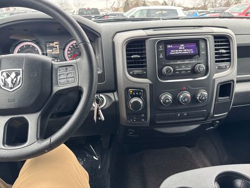 Used 2017 RAM 1500 Express image 17