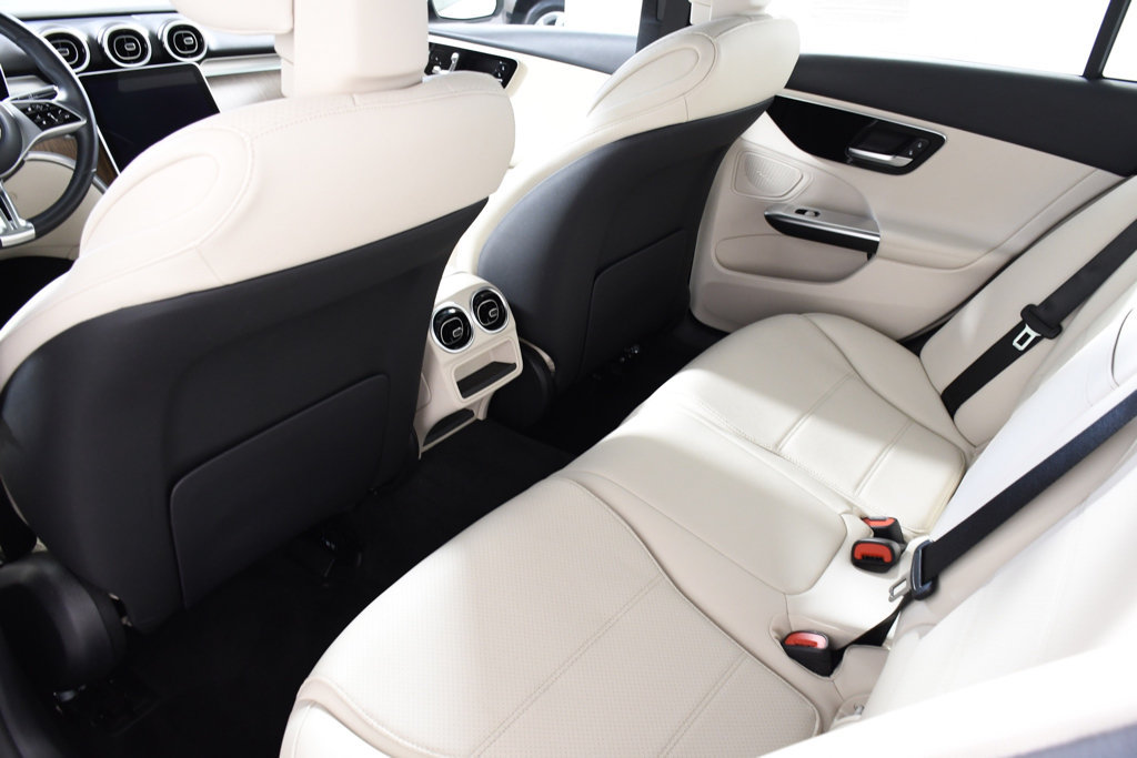 Used 2023 Mercedes-Benz C 300 4MATIC Sedan image 25
