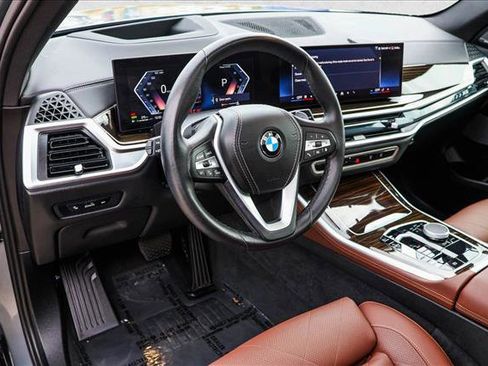 Used 2025 BMW X5 xDrive40i image 10