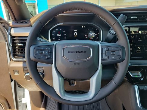 New 2026 GMC Sierra 2500 Denali w/ Denali Reserve Package AWD/4WD image 20