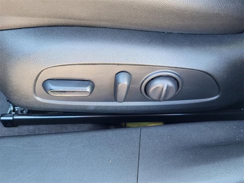 Used 2024 Chevrolet Malibu LT image 17