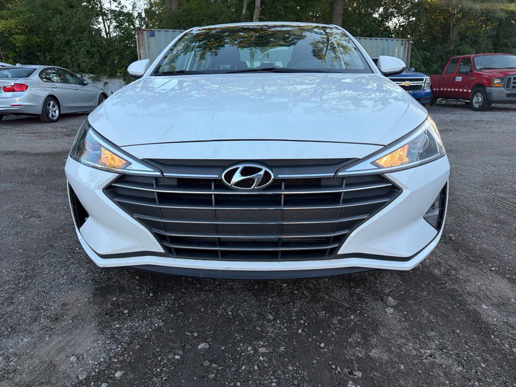 Used 2019 Hyundai Elantra SEL w/ Cargo Package FWD image 2