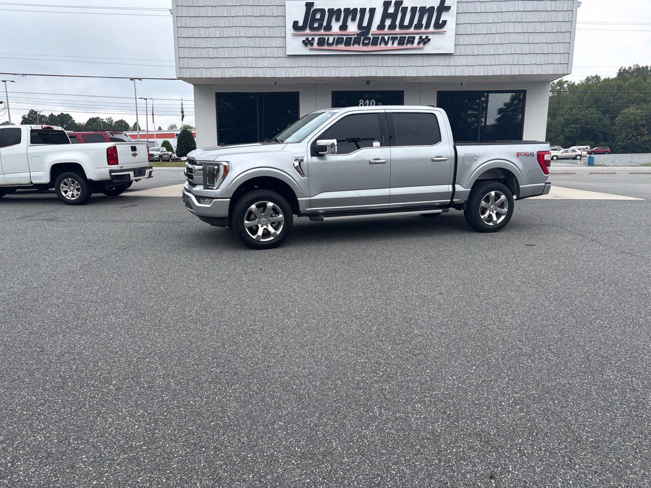 Used 2023 Ford F150 Lariat w/ Equipment Group 502A High AWD/4WD image 1