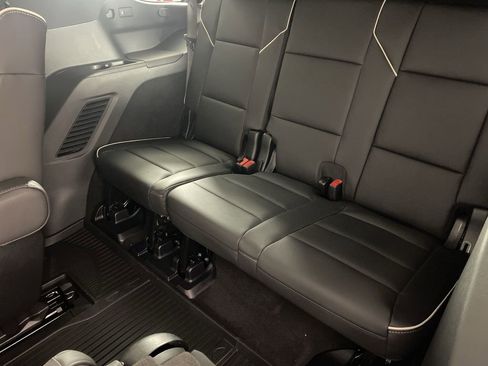 New 2025 Cadillac Escalade Premium Luxury w/ LPO, Radiant Package image 25