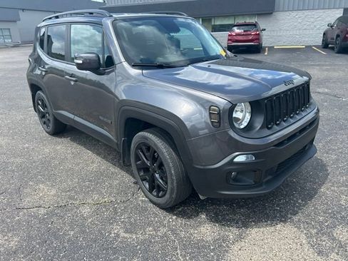 Used 2016 Jeep Renegade Latitude AWD/4WD image 5