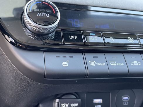 New 2026 Hyundai Elantra Limited FWD image 35