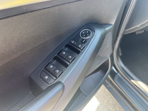 Used 2024 Kia Seltos LX AWD/4WD image 13