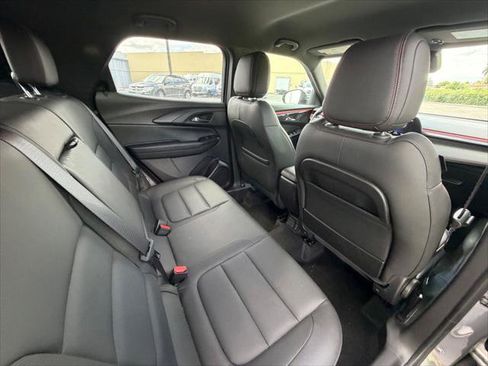 Used 2024 Chevrolet TrailBlazer RS w/ Convenience Package AWD/4WD image 14