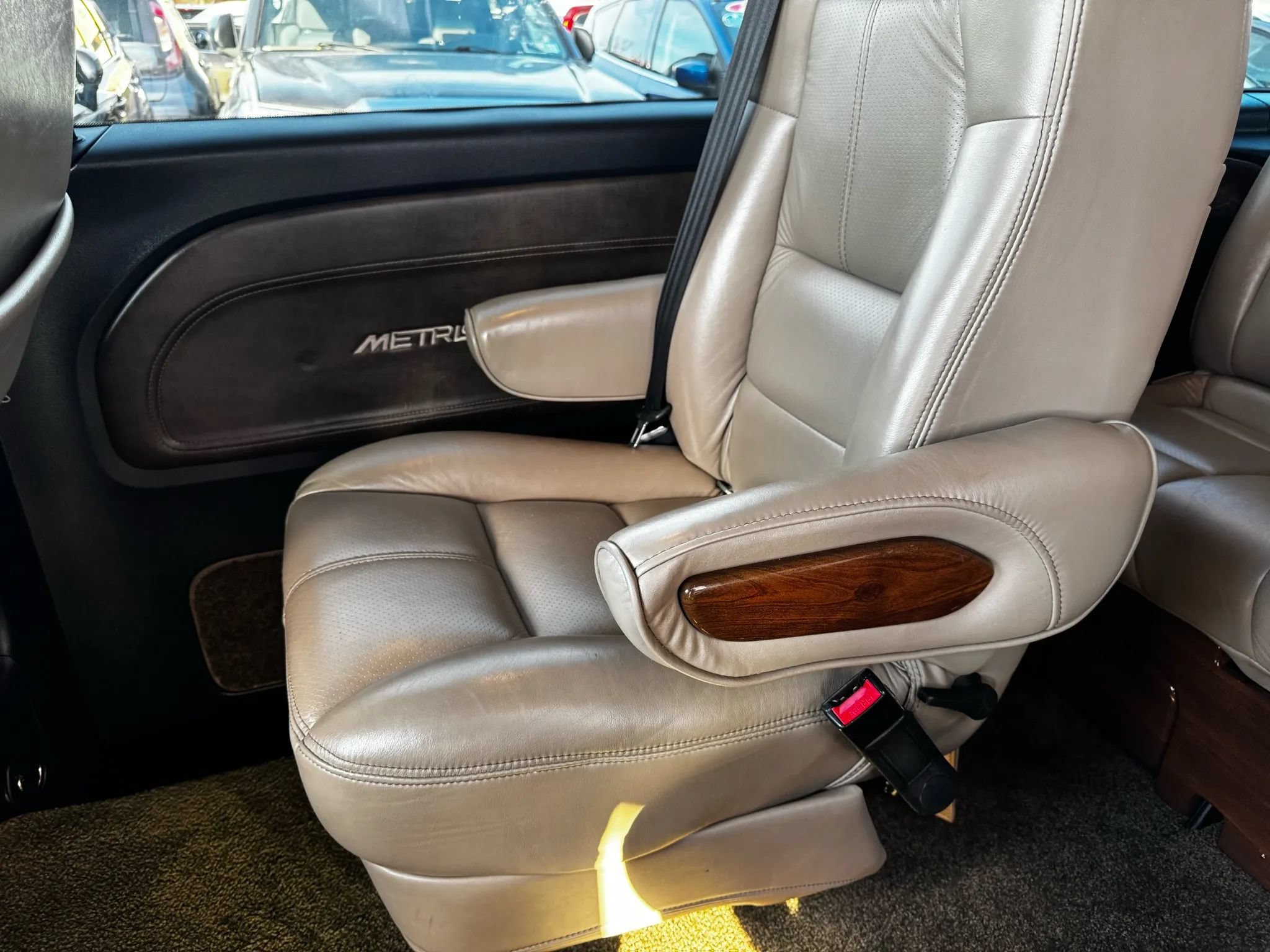 Used 2017 Mercedes-Benz Metris Passenger image 72