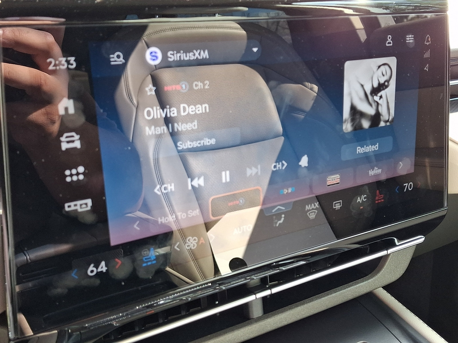 Used 2024 Lincoln Nautilus Premier AWD/4WD image 18