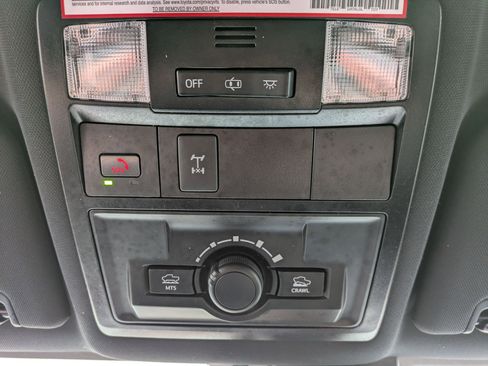 Used 2023 Toyota Tacoma TRD Off-Road AWD/4WD image 14