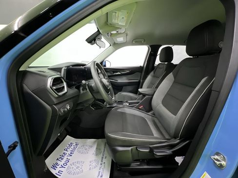 Used 2024 Chevrolet TrailBlazer LT w/ Driver Confidence Package FWD image 18
