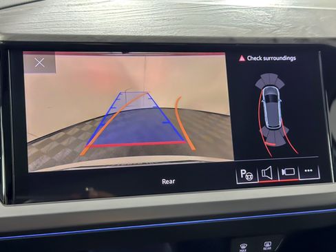 Used 2023 Audi Q4 e-tron Premium Plus w/ Premium Plus image 19